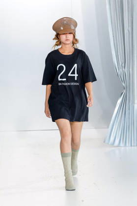 IFM Bachelor of Arts Ready-to-Wear Men’s Spring Summer 2027 Fashion Show during Paris Fashion Week at the Cité Internationale Universitaire de Paris, France, on June 23, 2026 Bestimage Runway during the IFM Bachelor of Arts Men’s Ready-to-Wear Spring Summer 2027 fashion show as part of Paris Fashion Week on June 23, 2026 in Paris, France Paris France  Copyright: xAgencex xBestimagexAgencex xBestimagex