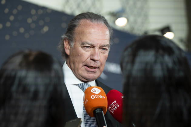 Beef Awards Red Carpet Bertin Osborne attends the Beef Awards Red Carpet at Plaza de las Ventas in Madrid. June 24, 2026, Spain Madrid Spain Copyright: xAtilanoxGarciax xSOPAxImagesx photos24970