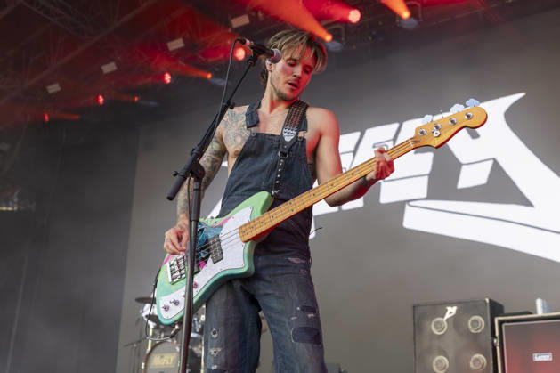 McFly perform at Halifax Piece Hall Dougie Poynter of McFly performs at Piece Hall, Halifax, 24th June 2026, Credit:Mike Gray MIKE GRAY - B4227 Avalon  Copyright: xMikexGrayx xMIKExGRAYx-xB4227x xAvalonx 1112281087