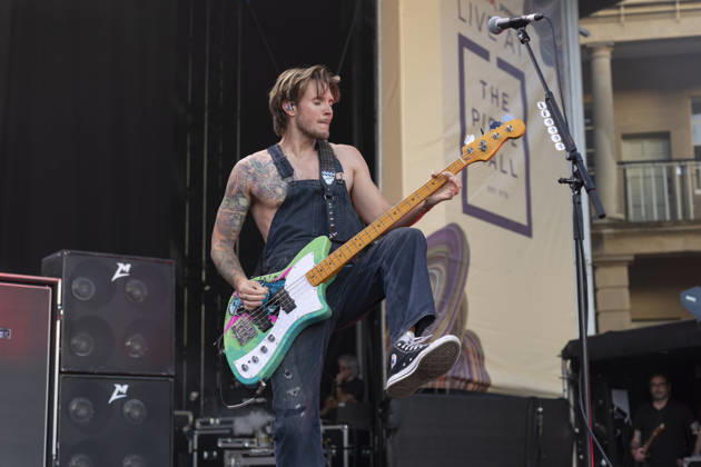 McFly perform at Halifax Piece Hall Dougie Poynter of McFly performs at Piece Hall, Halifax, 24th June 2026, Credit:Mike Gray MIKE GRAY - B4227 Avalon  Copyright: xMikexGrayx xMIKExGRAYx-xB4227x xAvalonx 1112281064