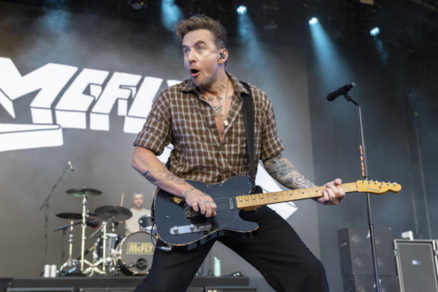 McFly perform at Halifax Piece Hall Danny Jones of McFly performs at Piece Hall, Halifax, 24th June 2026, Credit:Mike Gray MIKE GRAY - B4227 Avalon  Copyright: xMikexGrayx xMIKExGRAYx-xB4227x xAvalonx 1112281135