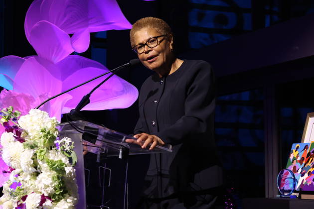Los Angeles Ca June 24: Mayor Karen Bass at the 2026 LAUL Awards on June 24, 2026 Credit: USA - ZUMAa123 20260624_zaa_a123_008 Copyright: xAdMediax