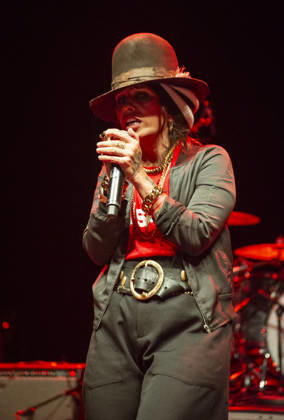 4 Non Blondes at Shepherds Bush Empire 24 June 2026 4 Non Blondes perform at O2 Shepherds Bush Empire in London on 24th June 2026. Linda Perry Lead vocals, guitar Dawn Richardson Drums Christa Hillhouse Bass guitar Roger Rocha Lead guitar, vocals, Credit:Zoran Veselinovic B4859 Avalon UK, London, O2 Shepherds Bush Empire  Copyright: xZoranxVeselinovicx xB4859x xAvalonx 1112334523