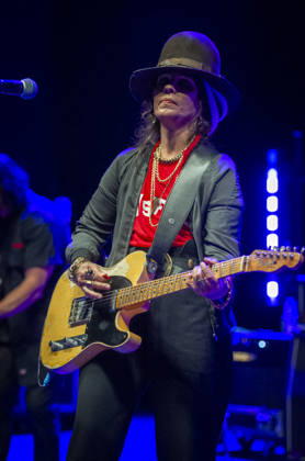 4 Non Blondes at Shepherds Bush Empire 24 June 2026 4 Non Blondes perform at O2 Shepherds Bush Empire in London on 24th June 2026. Linda Perry Lead vocals, guitar Dawn Richardson Drums Christa Hillhouse Bass guitar Roger Rocha Lead guitar, vocals, Credit:Zoran Veselinovic B4859 Avalon UK, London, O2 Shepherds Bush Empire  Copyright: xZoranxVeselinovicx xB4859x xAvalonx 1112334545