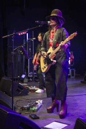 4 Non Blondes at Shepherds Bush Empire 24 June 2026 4 Non Blondes perform at O2 Shepherds Bush Empire in London on 24th June 2026. Linda Perry Lead vocals, guitar Dawn Richardson Drums Christa Hillhouse Bass guitar Roger Rocha Lead guitar, vocals, Credit:Zoran Veselinovic B4859 Avalon UK, London, O2 Shepherds Bush Empire  Copyright: xZoranxVeselinovicx xB4859x xAvalonx 1112334557