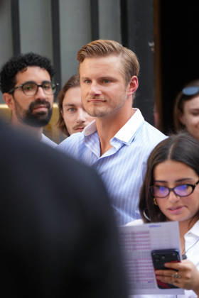Alexander Ludwig at the Dior Homme Spring Summer 2027 Ready-to-Wear fashion show during Paris Fashion Week on June 24, 2026. Anne Sophie Guebey, Bestimage. Celebrities at the Dior Homme Spring Summer 2027 Ready-to-Wear fashion show during Paris Fashion Week on June 24, 2026, Paris, France  Copyright: xAnne-SophiexGuebeyx xBestimagexAnne-SophiexGuebeyx xBestimagex