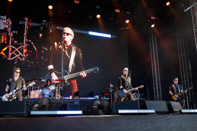 The Offspring live at Tons of Rock 2026 Oslo, Norway. 24th, June 2026. The American rock band The Offspring performs a live concert during the Norwegian music festival Tons of Rock 2026 in Oslo. Here singer and guitarist Dexter Holland is seen live on stage. Norway, Oslo  Copyright: xGonzalesxPhoto KetilxMartinsenx