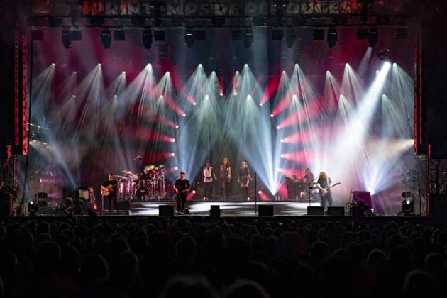 CELEBRITES : Printemps de Perouges - Saint-Maurice-de-Remens (01) France - 24 06 2026 Luc Ledy-Lepine, Paul Bonney, Ricky Howard, Chris Barnes, Lorelei McBroom, Alex Francois, Emily Lynn, Lara Smiles du groupe The Australian Pink Floyd Show se produisent sur la scene du festival Printemps de PÃ rouges au chÃ¢teau de Saint-Maurice-de-RÃ mens (01 - France-) le 24 06 2026. Photo Sandrine Thesillat PsNewZ  Copyright: xSandrinexTHESILLATx