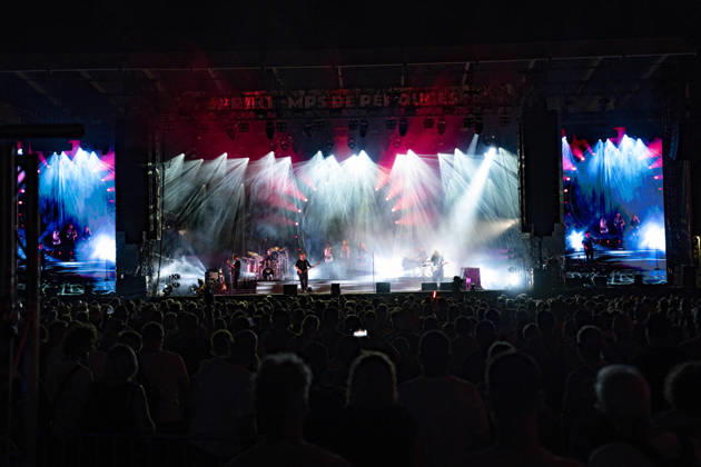 CELEBRITES : Printemps de Perouges - Saint-Maurice-de-Remens (01) France - 24 06 2026 Luc Ledy-Lepine, Paul Bonney, Ricky Howard, Chris Barnes, Lorelei McBroom, Alex Francois, Emily Lynn, Lara Smiles du groupe The Australian Pink Floyd Show se produisent sur la scene du festival Printemps de PÃ rouges au chÃ¢teau de Saint-Maurice-de-RÃ mens (01 - France-) le 24 06 2026. Photo Sandrine Thesillat PsNewZ  Copyright: xSandrinexTHESILLATx