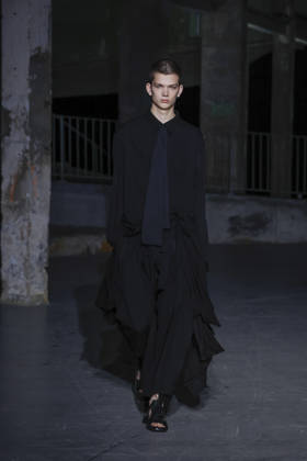 Songzio Men s Ready-to-Wear Spring Summer 2027 Collection Fashion Show at Paris Fashion Week on June 24, 2026 Songzio Men s Ready-to-Wear Spring Summer 2027 Collection Fashion Show at Paris Fashion Week on June 24, 2026, Paris, France  Copyright: xAgencex xBestimagexAgencex xBestimagex