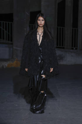 Songzio Men s Ready-to-Wear Spring Summer 2027 Collection Fashion Show at Paris Fashion Week on June 24, 2026 Songzio Men s Ready-to-Wear Spring Summer 2027 Collection Fashion Show at Paris Fashion Week on June 24, 2026, Paris, France  Copyright: xAgencex xBestimagexAgencex xBestimagex