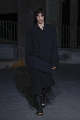 Songzio Men s Ready-to-Wear Spring Summer 2027 Collection Fashion Show at Paris Fashion Week on June 24, 2026 Songzio Men s Ready-to-Wear Spring Summer 2027 Collection Fashion Show at Paris Fashion Week on June 24, 2026, Paris, France  Copyright: xAgencex xBestimagexAgencex xBestimagex