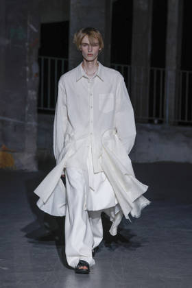 Songzio Men s Ready-to-Wear Spring Summer 2027 Collection Fashion Show at Paris Fashion Week on June 24, 2026 Songzio Men s Ready-to-Wear Spring Summer 2027 Collection Fashion Show at Paris Fashion Week on June 24, 2026, Paris, France  Copyright: xAgencex xBestimagexAgencex xBestimagex