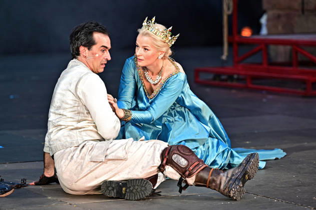 Bad Hersfelder Festspiele - Parzival . Schauspieler Bijan Zamani und Schauspielerin Varia Linnea Sjöström während der Fotoprobe zur Inszenierung Parzival im Rahmen der Bad Hersfelder Festspiele am 24.06.2026 in der Stiftsruine Bad Hersfeld. 20260624MWI129740