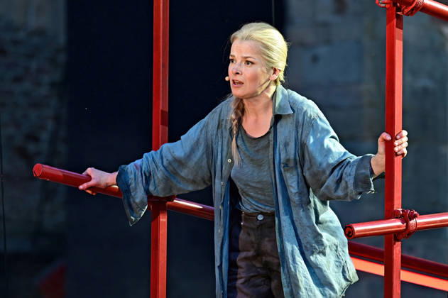Bad Hersfelder Festspiele - Parzival . Schauspielerin Varia Linnea Sjöström während der Fotoprobe zur Inszenierung Parzival im Rahmen der Bad Hersfelder Festspiele am 24.06.2026 in der Stiftsruine Bad Hersfeld. 20260624MWI129795