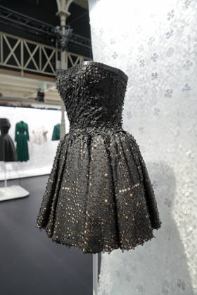 Illustration: Azzedine Alaïa and Christian Dior: Two Masters of Haute Couture Exhibition at the Azzedine Alaïa Foundation in Paris on June 24, 2026 Anne Sophie Guebey Bestimage Exhibition Azzedine Alaïa and Christian Dior: Two Masters of Haute Couture at the Azzedine Alaïa Foundation in Paris, Paris, France  Copyright: xAnne-SophiexGuebeyx xBestimagexAnne-SophiexGuebeyx xBestimagex