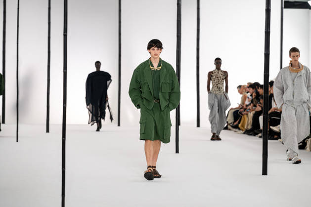PFW - Issey Miyake - Runway A model presents a creation by IM Issey Miyake Men Miyake Design Studio team as part of their Menswear Spring-Summer 2027 collection show for fashion house Issey Miyake during Men s Fashion Week in Paris, France, June 25, 2026. Photo by Alexis Jumeau ABACAPRESS.COM Paris France  Copyright: xJumeauxAlexis ABACAx