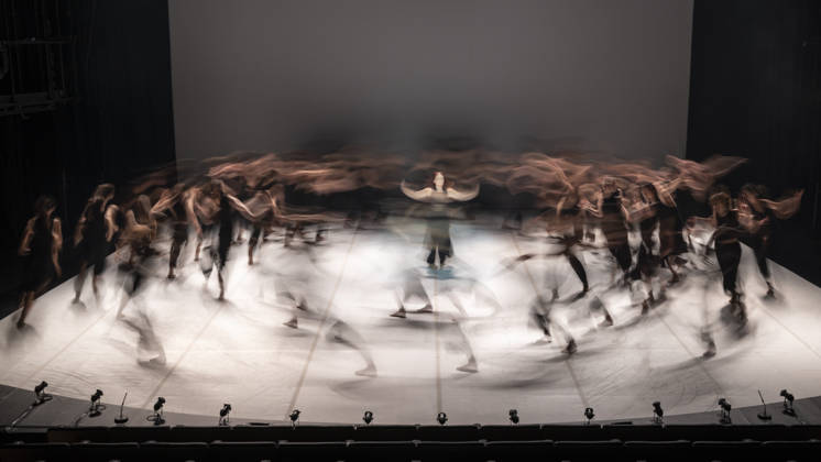 June 25, 2026, London, London, UK: LONDON, UK. The cast performs at the Southbank CentreÃ¢â‚¬â ¢s Queen Elizabeth Hall during the UK premiere of Ã¢â‚¬ËœColossusÃ¢â‚¬â ¢ by Australian choreographer Stephanie Lake. Fifty final year students from London Contemporary Dance School at The Place are performing in a show, 25 to 27 June, which is part of the Southbank CentreÃ¢â‚¬â ¢s 75th anniversary programme. London UK  - ZUMAl94_ 20260625_zaf_l94_037 Copyright: xStephenxChungx