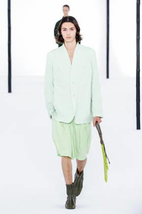 Issey Miyake Ready-to-Wear Men’s Spring Summer 2027 Fashion Show during Paris Fashion Week at the Césure Cultural Center in Paris, France, on June 24, 2026 Bestimage Runway during the Issey Miyake Men’s Spring Summer 2027 fashion show as part of Paris Fashion Week on June 24, 2026 in Paris, France Paris France  Copyright: xAgencex xBestimagexAgencex xBestimagex