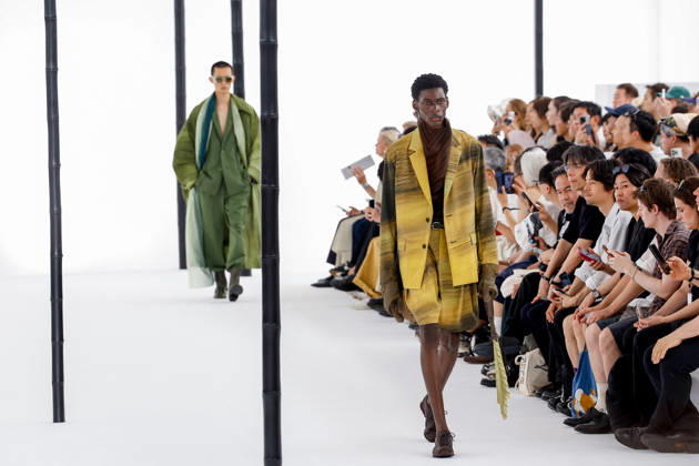 Issey Miyake Ready-to-Wear Men’s Spring Summer 2027 Fashion Show during Paris Fashion Week at the Césure Cultural Center in Paris, France, on June 24, 2026 Bestimage Runway during the Issey Miyake Men’s Spring Summer 2027 fashion show as part of Paris Fashion Week on June 24, 2026 in Paris, France Paris France  Copyright: xAgencex xBestimagexAgencex xBestimagex
