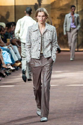 PFW Amiri Runway Menswear NB A model walks the runway during the Amiri Menswear Spring Summer 2027 show as part of Paris Fashion Week on June 25, 2026 in Paris, France. Photo by Nasser Berzane ABACAPRESS.COM Paris France  Copyright: xBerzanexNasser ABACAx