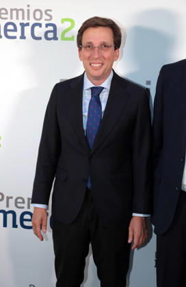 2026 Merca2 Awards Ceremony The mayor of Madrid, José Luis Martínez Almeida, during the 2026 Merca2 Awards ceremony, on June 25, 2026, in Madrid, Spain. Merca2 is celebrating the seventh edition of its awards, an event that brings together prominent figures from the institutional, business, judicial, cultural, medical, and social sectors in Madrid. AWARDS EVENT José Ramó Madrid Madrid, Spain  Copyright: xJosÃ xRamonxHernandox 7622660
