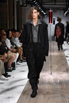 (260625) -- PARIS, June 25, 2026 -- Models present creations from the menswear Spring Summer 2027 collections by Yohji Yamamoto during the Men Paris Fashion Week, in Paris, France, on June 25, 2026. ( Handout via Xinhua) FRANCE-PARIS-MEN FASHION WEEK-YOHJI YAMAMOTO MeetEurope 