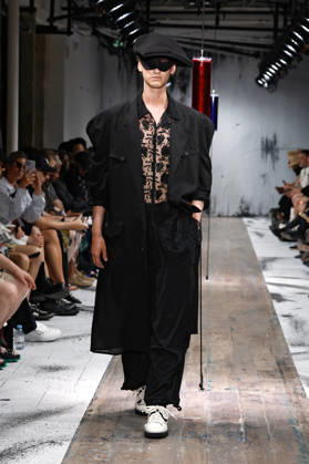 (260625) -- PARIS, June 25, 2026 -- A model presents a creation from the menswear Spring Summer 2027 collections by Yohji Yamamoto during the Men Paris Fashion Week, in Paris, France, on June 25, 2026. ( Handout via Xinhua) FRANCE-PARIS-MEN FASHION WEEK-YOHJI YAMAMOTO MeetEurope 