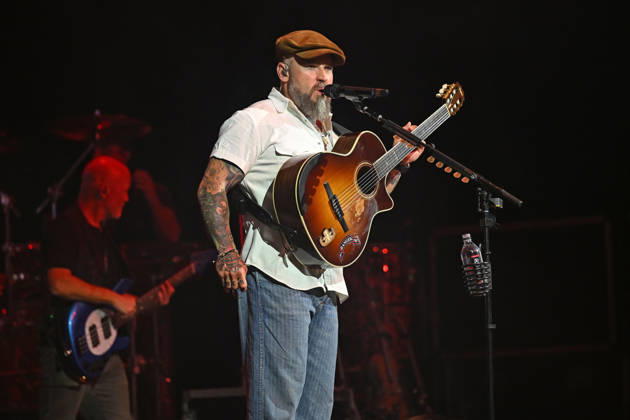 Zac Brown performing at British Airways ARC in London LONDON, ENGLAND - JUNE 25: Zac Brown performing at British Airways ARC, Olympia on June 25, 2026 in London, England CAP MAR MAR Great Britain UK Copyright: xMartinxHarris CapitalxPicturesx