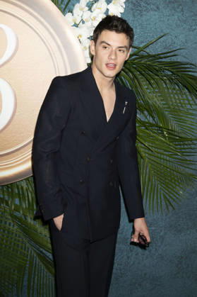 Louis Partridge bei der Weltpremiere des Netflix-Films Enola Holmes 3 im Plaza Hotel. New York, 25.06.2026