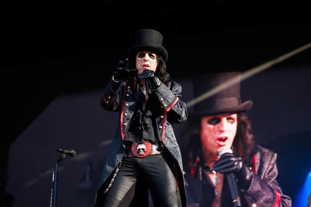 Alice Cooper live at Tons of Rock 2026 Oslo, Norway. 25th, June 2026. The American singer Alice Cooper performs a live concert during the Norwegian music festival Tons of Rock 2026 in Oslo. Norway, Oslo  Copyright: xGonzalesxPhoto KetilxMartinsenx