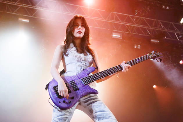 The Warning live at Tons of Rock 2026 Oslo, Norway. 25th, June 2026. The Mexican hard rock band The Warning performs a live concert during the Norwegian music festival Tons of Rock 2026 in Oslo. Here bass player and singer Alejandra Villarreal is seen live on stage. Norway, Oslo  Copyright: xGonzalesxPhoto KetilxMartinsenx