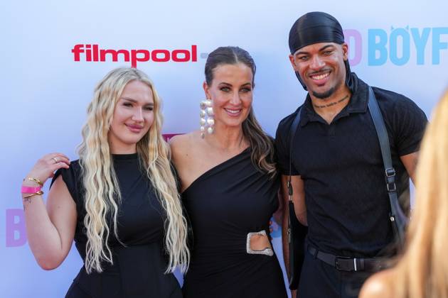 Screening von Bad Boyfriends in Köln. Charlotte Engelhardt (Würdig) mit Tyron und Natalia beim Screening des neuen filmpool-Formats Bad Boyfriends (RTL+) am 25.06.2026 im Bootshaus in Köln. Koeln Bootshaus Nordrhein-Westfalen