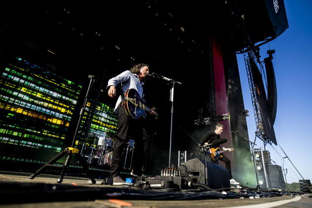 Snow Patrol live at Tinderbox 2026 Odense, Denmark. 26th, June 2026. The Northern Irish rock band Snow Patrol performs a live concert at during the Danish music festival Tinderbox 2026 in Odense. Here singer and guitarist Gary Lightbody is seen live on stage. Denmark, Odense  Copyright: xGonzalesxPhoto LassexLagonix
