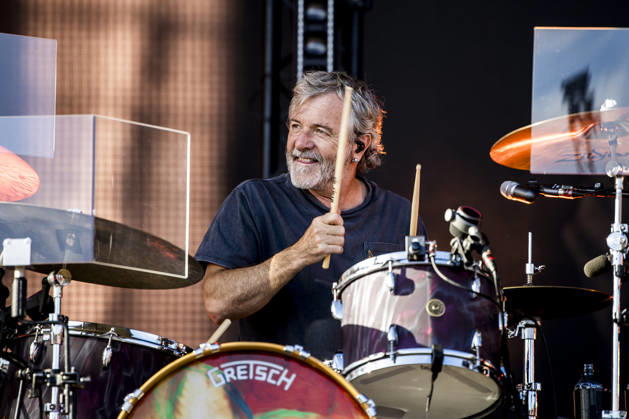 Snow Patrol live at Tinderbox 2026 Odense, Denmark. 26th, June 2026. The Northern Irish rock band Snow Patrol performs a live concert at during the Danish music festival Tinderbox 2026 in Odense. Here drummer Ash Soan is seen live on stage. Denmark, Odense  Copyright: xGonzalesxPhoto LassexLagonix