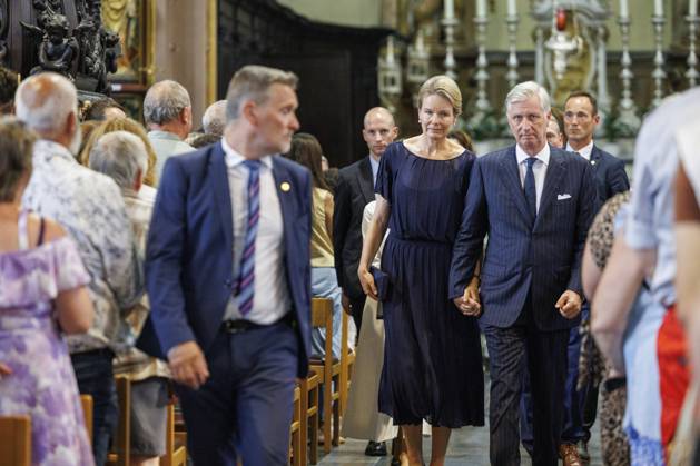 Queen Mathilde of Belgium and King Philippe - Filip of Belgium pictured during a commemorative ceremony in honour of the victims of last May accident between a train and a minivan, at the railway crossing Vierhuizen, in Buggenhout, Tuesday 26 May 2026. On May 26th, four people died in the traffic accident: two pupils, the driver and a supervisor.  NICOLASxMAETERLINCK 179432260
