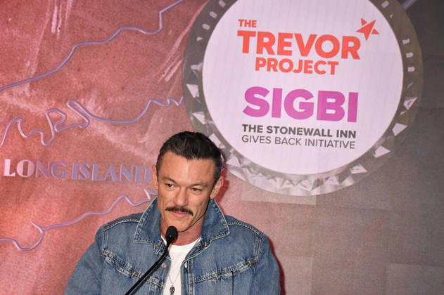 NEW YORK, NY - JUNE 26: Luke Evans Lights the Empire State Building in Partnership with the Stonewall Inn Gives Back Initiative and the Trevor Project to Celebrate New York City Pride 2026 on June 26, 2026 in New York City. Credit: AdMedia New York City USA - ZUMAa123 20260626_zaa_a123_071 Copyright: xJohnxFyckex