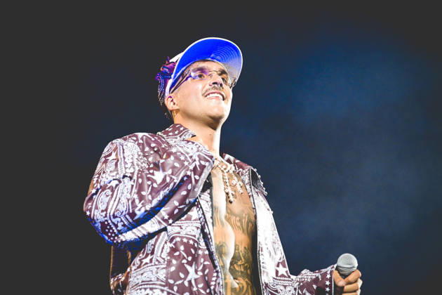 Geolier Stadi Tour 2026 in Napoli, Italy - 26 Jun 2026 Italian rapper Emanuele Palumbo better known as Geolier performs live at Stadium Maradona in Napoli during his Stadi Tour 2026. Napoli Italy Copyright: xPaolaxVisonex xSOPAxImagesx PVGeolier702