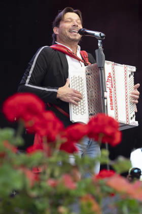 26.06.2026, Klosters-Serneus, Schulhaus Bündelti, Gatschiefer Openair, schwiizerMix Klosters-Serneus Schulhaus Bündelti Grisons Switzerland Copyright: xJustPictures.ch AlexanderxRaemyx jp-de-AlRa-DSC08964