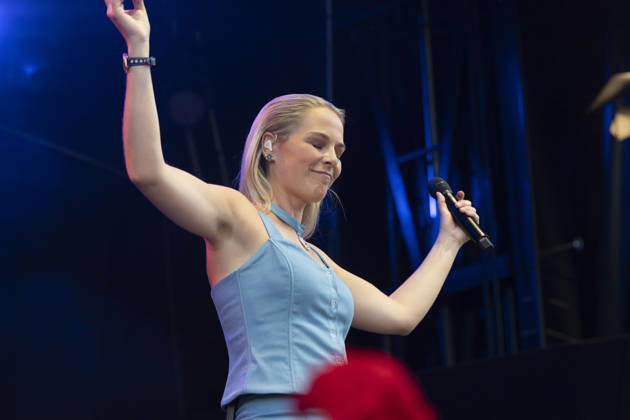 26.06.2026, Klosters-Serneus, Schulhaus Bündelti, Gatschiefer Openair, Linda Fäh Klosters-Serneus Schulhaus Bündelti Grisons Switzerland Copyright: xJustPictures.ch AlexanderxRaemyx jp-de-AlRa-DSC08993