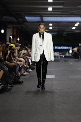 Sharon Stone walks the runway for the Men’s Ready-to-Wear Spring Summer 2027 collection during Paris Fashion Week (PFW) on June 26, 2026. Sharon Stone walks the runway for the Men’s Ready-to-Wear Spring Summer 2027 collection during Paris Fashion Week (PFW) on June 26, 2026, in Paris, France  Copyright: xAgencex xBestimagexAgencex xBestimagex