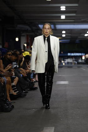 Sharon Stone walks the runway for the Men’s Ready-to-Wear Spring Summer 2027 collection during Paris Fashion Week (PFW) on June 26, 2026. Sharon Stone walks the runway for the Men’s Ready-to-Wear Spring Summer 2027 collection during Paris Fashion Week (PFW) on June 26, 2026, in Paris, France  Copyright: xAgencex xBestimagexAgencex xBestimagex