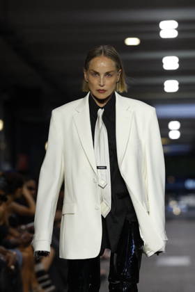 Sharon Stone walks the runway for the Men’s Ready-to-Wear Spring Summer 2027 collection during Paris Fashion Week (PFW) on June 26, 2026. Sharon Stone walks the runway for the Men’s Ready-to-Wear Spring Summer 2027 collection during Paris Fashion Week (PFW) on June 26, 2026, in Paris, France  Copyright: xAgencex xBestimagexAgencex xBestimagex