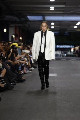 Sharon Stone walks the runway for the Men’s Ready-to-Wear Spring Summer 2027 collection during Paris Fashion Week (PFW) on June 26, 2026. Sharon Stone walks the runway for the Men’s Ready-to-Wear Spring Summer 2027 collection during Paris Fashion Week (PFW) on June 26, 2026, in Paris, France  Copyright: xAgencex xBestimagexAgencex xBestimagex