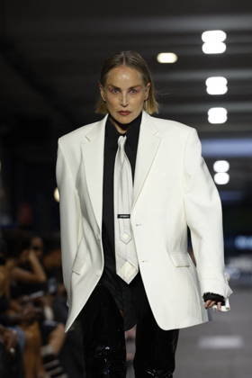 Sharon Stone walks the runway for the Men’s Ready-to-Wear Spring Summer 2027 collection during Paris Fashion Week (PFW) on June 26, 2026. Sharon Stone walks the runway for the Men’s Ready-to-Wear Spring Summer 2027 collection during Paris Fashion Week (PFW) on June 26, 2026, in Paris, France  Copyright: xAgencex xBestimagexAgencex xBestimagex