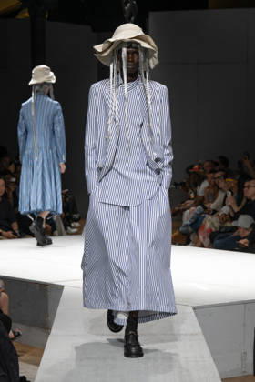 Comme des Garçons Men s Ready-to-Wear Spring Summer 2027 Collection Fashion Show during Paris Fashion Week, June 26, 2026 Comme Des Garcons Men’s Ready-to-Wear Spring Summer 2027 Collection Fashion Show at Paris Fashion Week, June 26, 2026, Paris, France  Copyright: xAgencex xBestimagexAgencex xBestimagex
