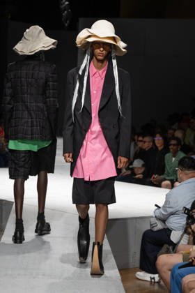 Comme des Garçons Men s Ready-to-Wear Spring Summer 2027 Collection Fashion Show during Paris Fashion Week, June 26, 2026 Comme Des Garcons Men’s Ready-to-Wear Spring Summer 2027 Collection Fashion Show at Paris Fashion Week, June 26, 2026, Paris, France  Copyright: xAgencex xBestimagexAgencex xBestimagex