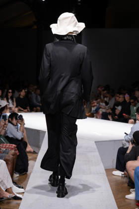 Comme des Garçons Men s Ready-to-Wear Spring Summer 2027 Collection Fashion Show during Paris Fashion Week, June 26, 2026 Comme Des Garcons Men’s Ready-to-Wear Spring Summer 2027 Collection Fashion Show at Paris Fashion Week, June 26, 2026, Paris, France  Copyright: xAgencex xBestimagexAgencex xBestimagex