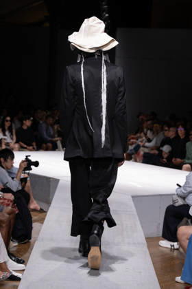 Comme des Garçons Men s Ready-to-Wear Spring Summer 2027 Collection Fashion Show during Paris Fashion Week, June 26, 2026 Comme Des Garcons Men’s Ready-to-Wear Spring Summer 2027 Collection Fashion Show at Paris Fashion Week, June 26, 2026, Paris, France  Copyright: xAgencex xBestimagexAgencex xBestimagex