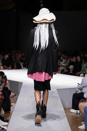 Comme des Garçons Men s Ready-to-Wear Spring Summer 2027 Collection Fashion Show during Paris Fashion Week, June 26, 2026 Comme Des Garcons Men’s Ready-to-Wear Spring Summer 2027 Collection Fashion Show at Paris Fashion Week, June 26, 2026, Paris, France  Copyright: xAgencex xBestimagexAgencex xBestimagex